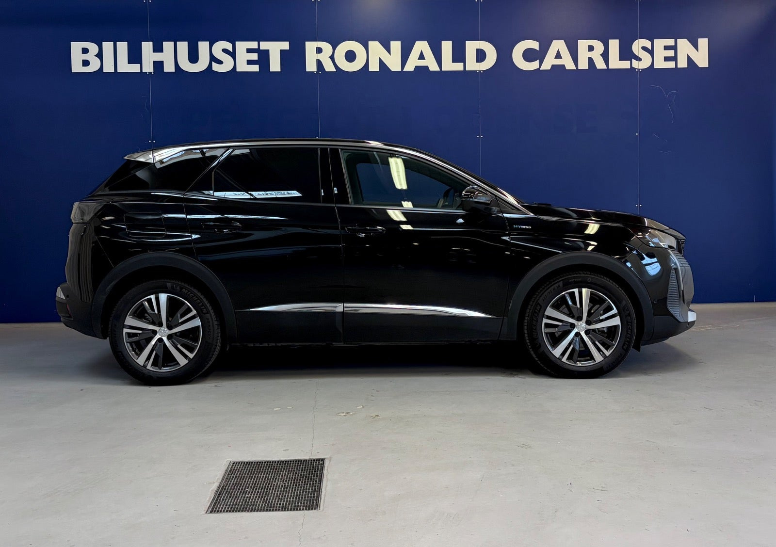 Sort Peugeot 3008 fra 2023