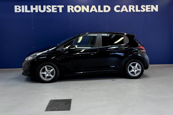 Sort Peugeot 208 fra 2019