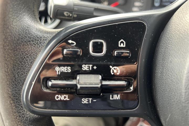 Hvid Mercedes Sprinter 316 fra 2018