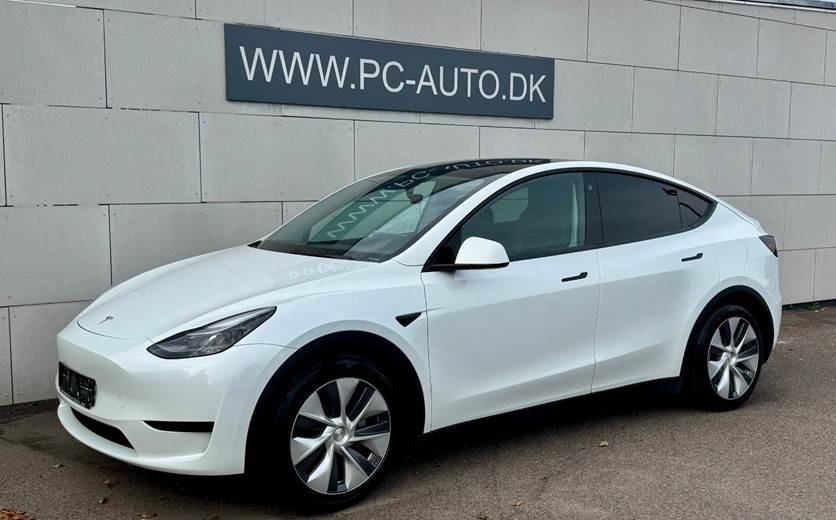 Tesla Model Y RWD