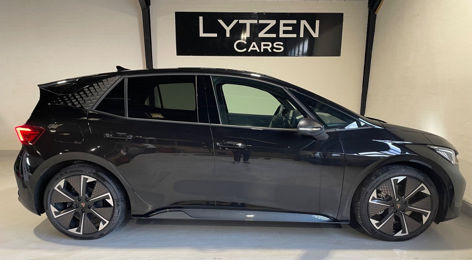 Sort Cupra Born fra 2026