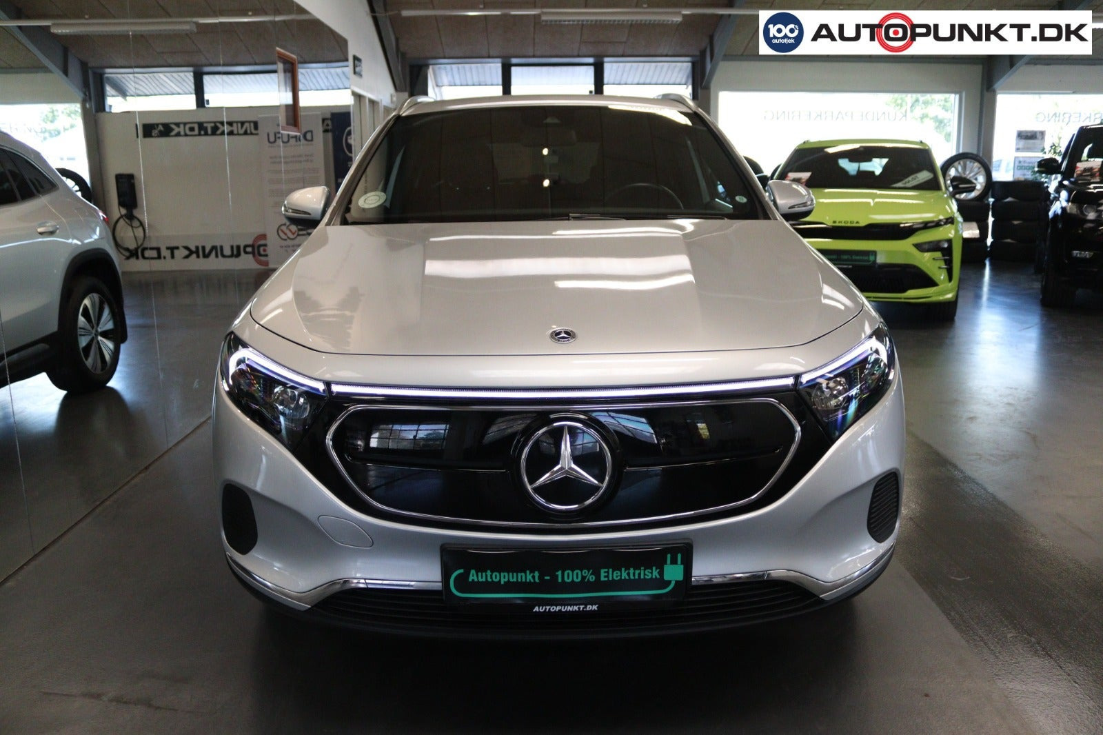 Sølv Mercedes EQA250 fra 2021