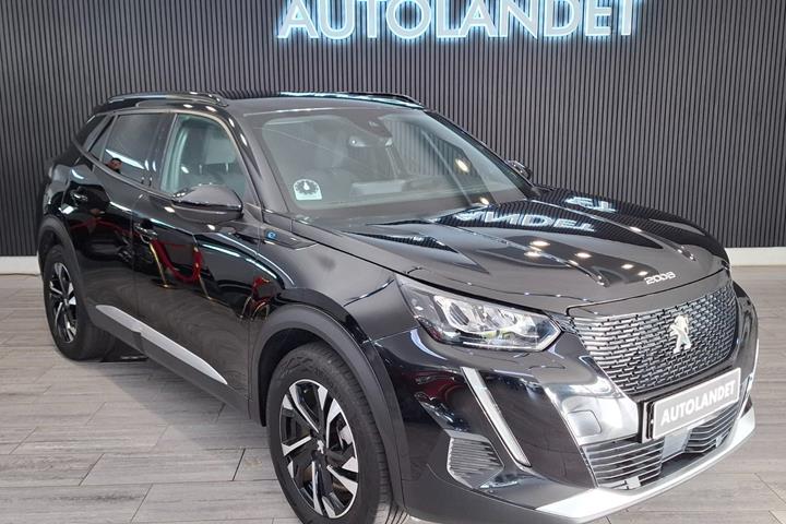 Sort Peugeot e-2008 fra 2023