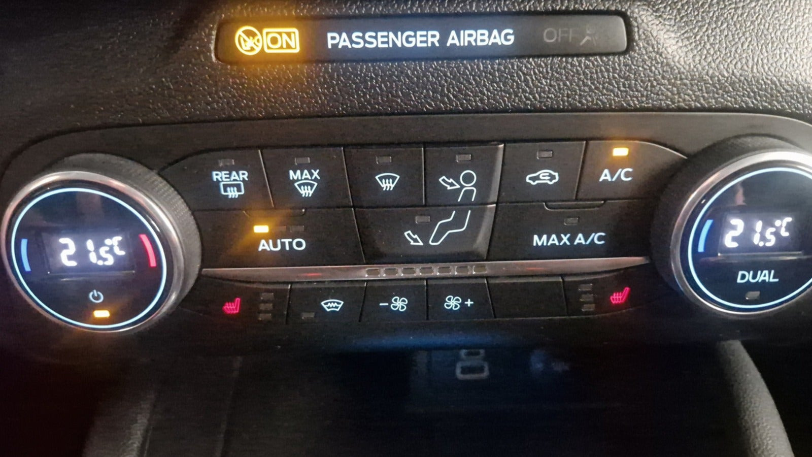 Hvid Ford Kuga fra 2022