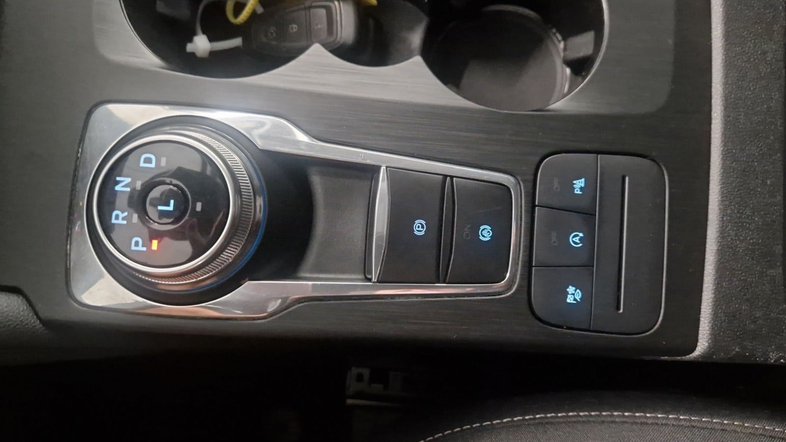 Hvid Ford Kuga fra 2022