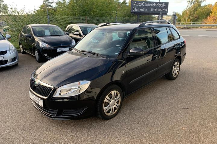 Sort Skoda Fabia fra 2011