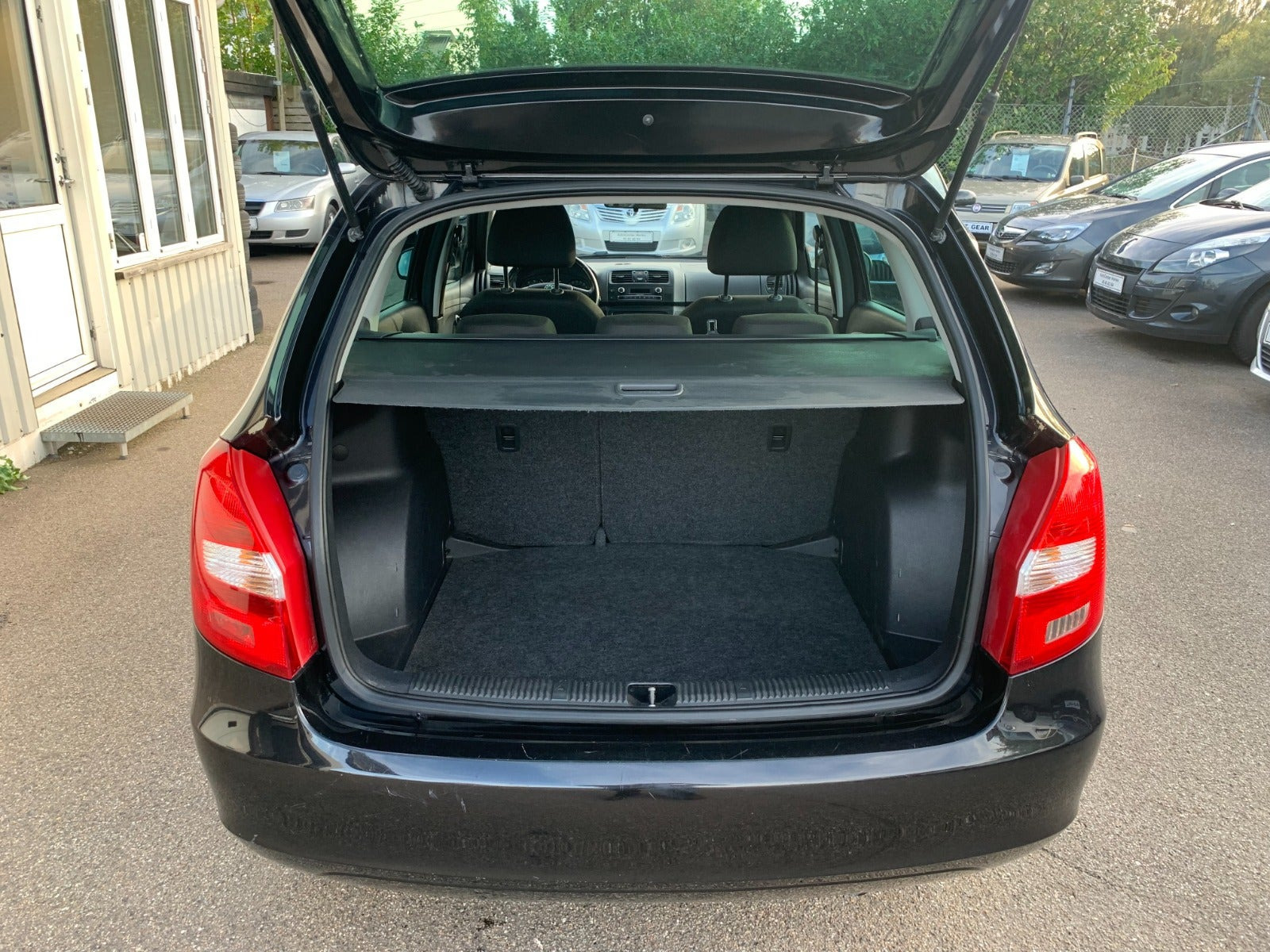 Sort Skoda Fabia fra 2011