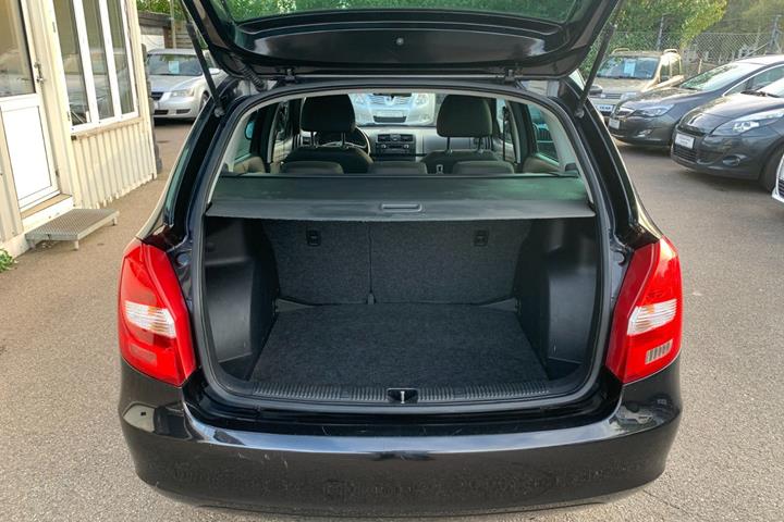 Sort Skoda Fabia fra 2011