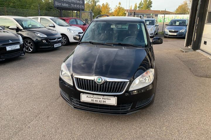 Sort Skoda Fabia fra 2011