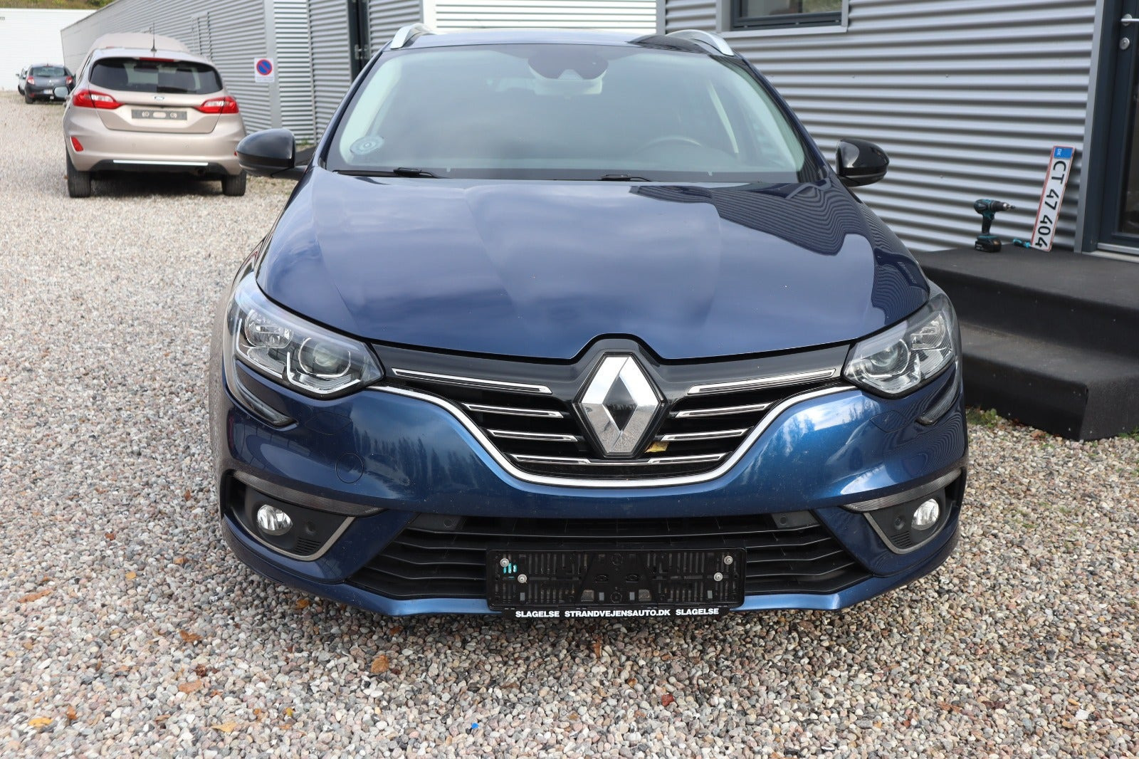 Blå Renault Megane IV fra 2019
