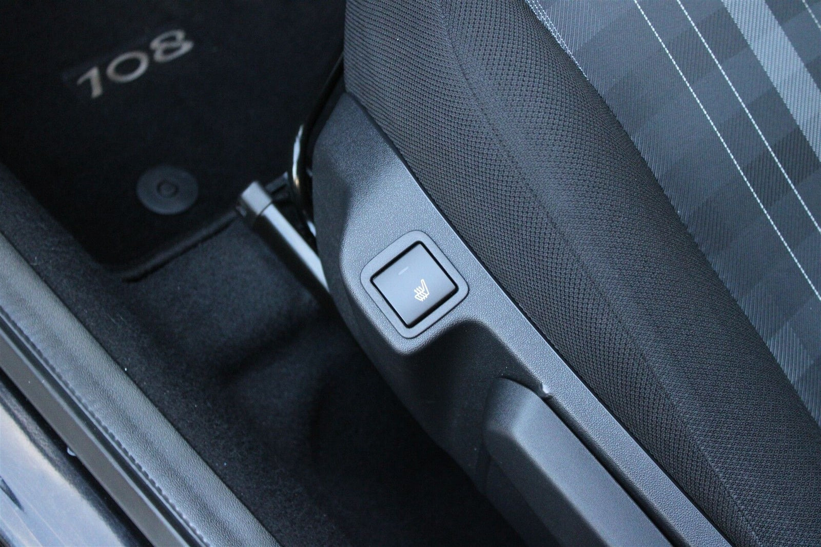 Sort Peugeot 108 fra 2019