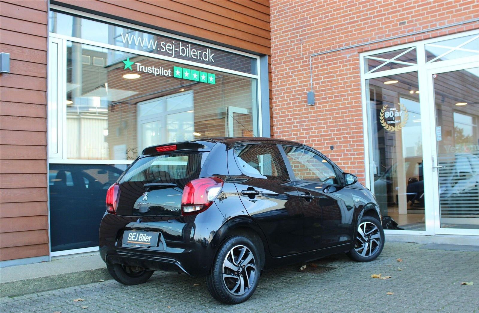 Sort Peugeot 108 fra 2019