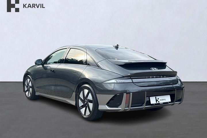 Grå Hyundai Ioniq 6 fra 2025