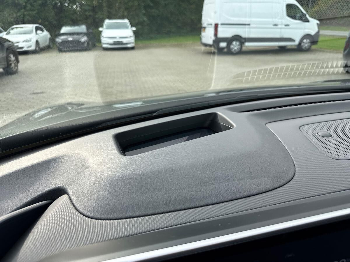 Grå Hyundai Ioniq 6 fra 2025