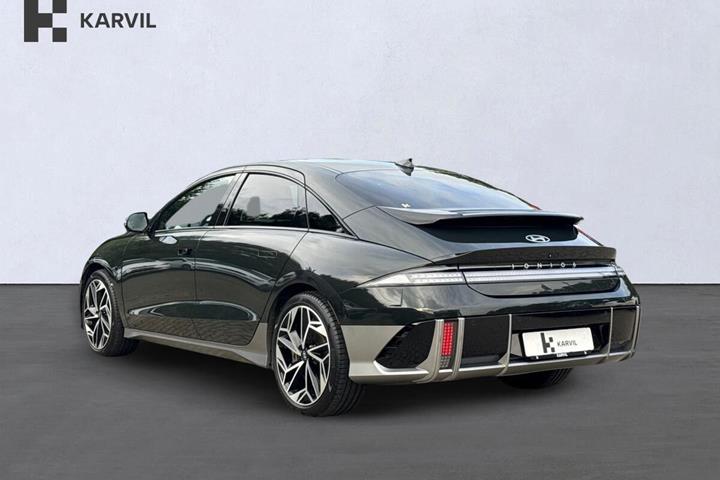Grøn Hyundai Ioniq 6 fra 2024