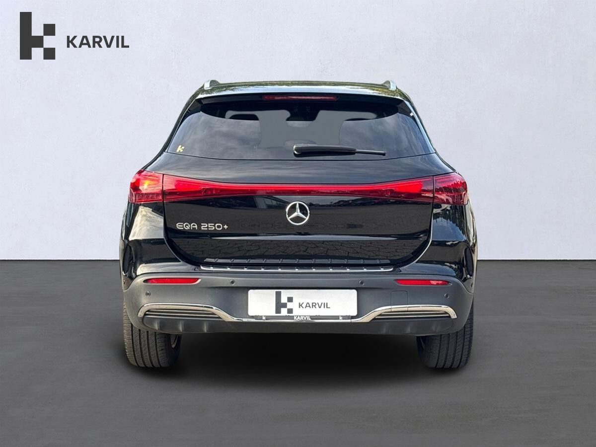 Sort Mercedes EQA250+ fra 2024