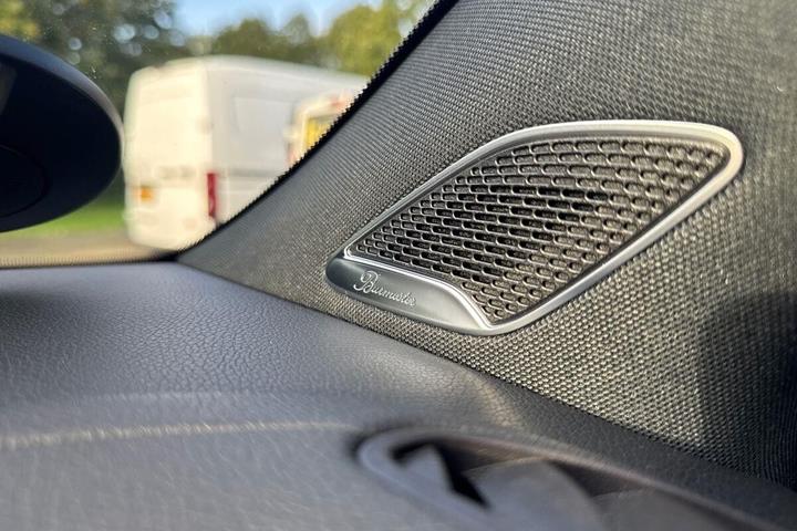 Sort Mercedes EQA250+ fra 2024