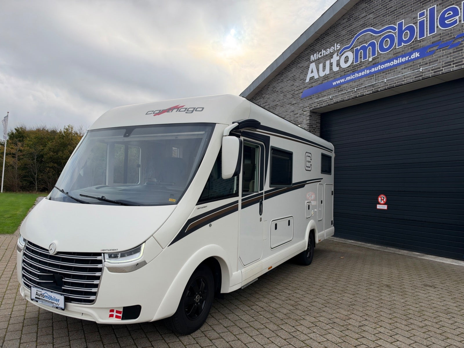 Hvid Mercedes Carthago fra 2022