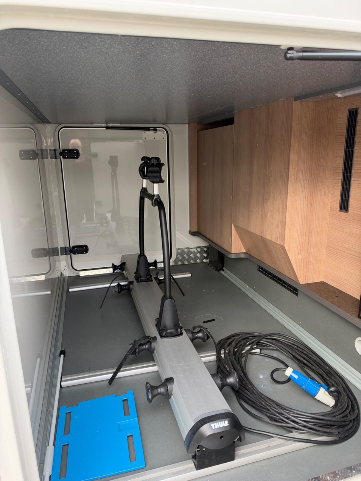 Hvid Mercedes Carthago fra 2022