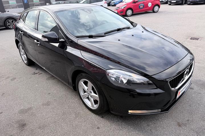 undefined Volvo V40 fra 2017
