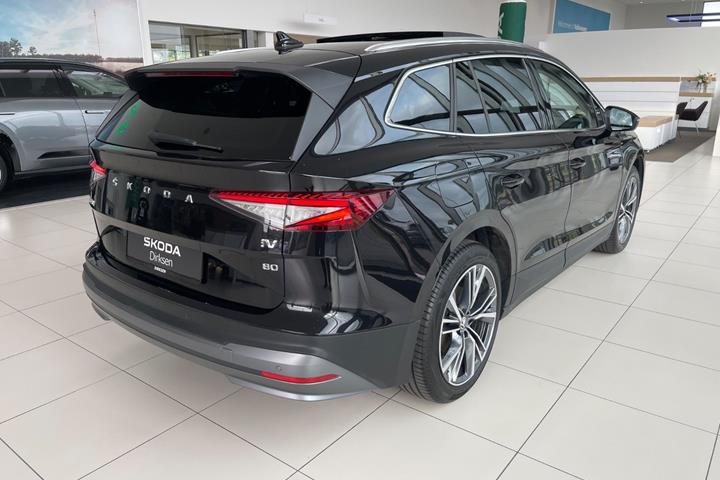 Sort Skoda Enyaq fra 2023