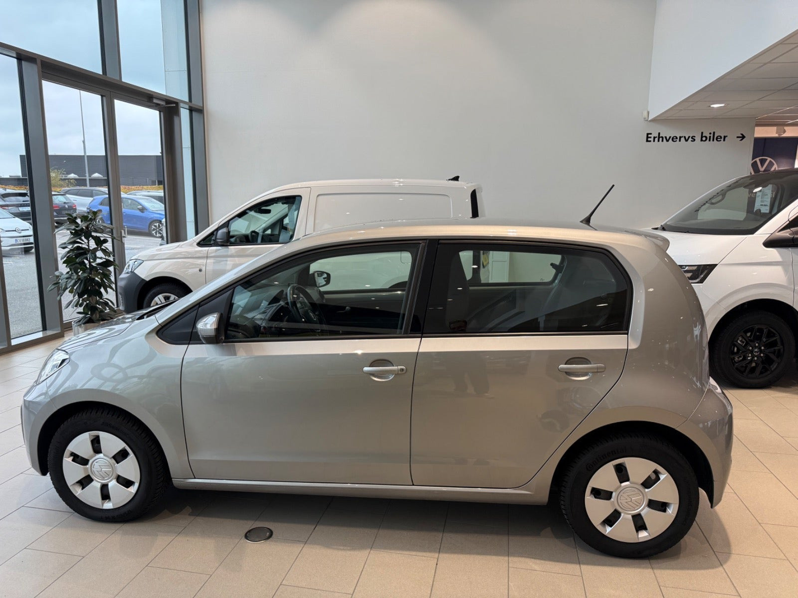 Sølv VW UP! fra 2019