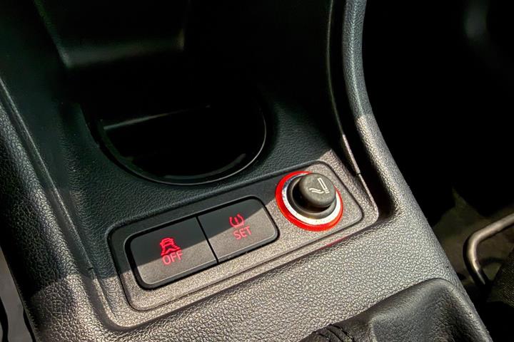 Sølv VW UP! fra 2019