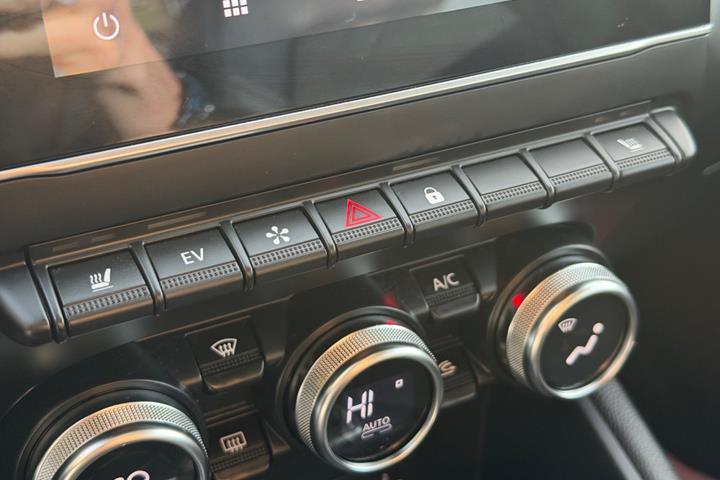 Hvid Renault Captur fra 2020