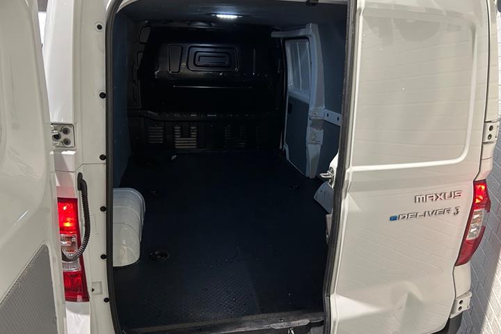Hvid Maxus e-Deliver 3 fra 2023 set udefra