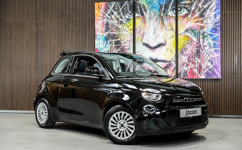 Fiat 500e 42 Icon Cabrio