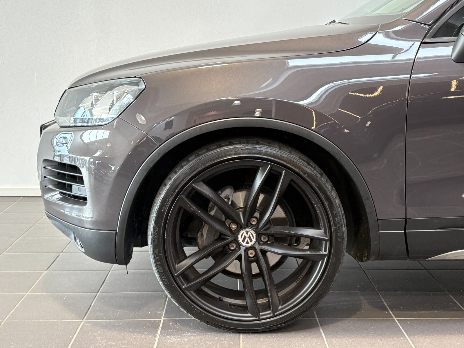 Brun VW Touareg fra 2012