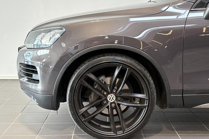 Brun VW Touareg fra 2012