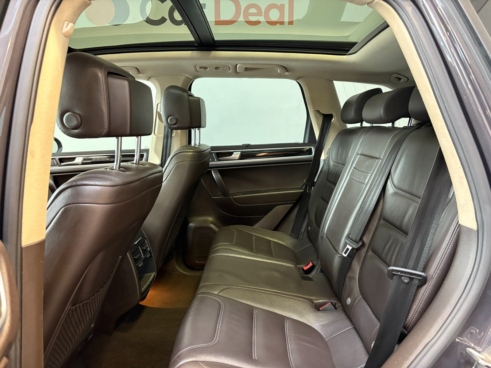 Brun VW Touareg fra 2012