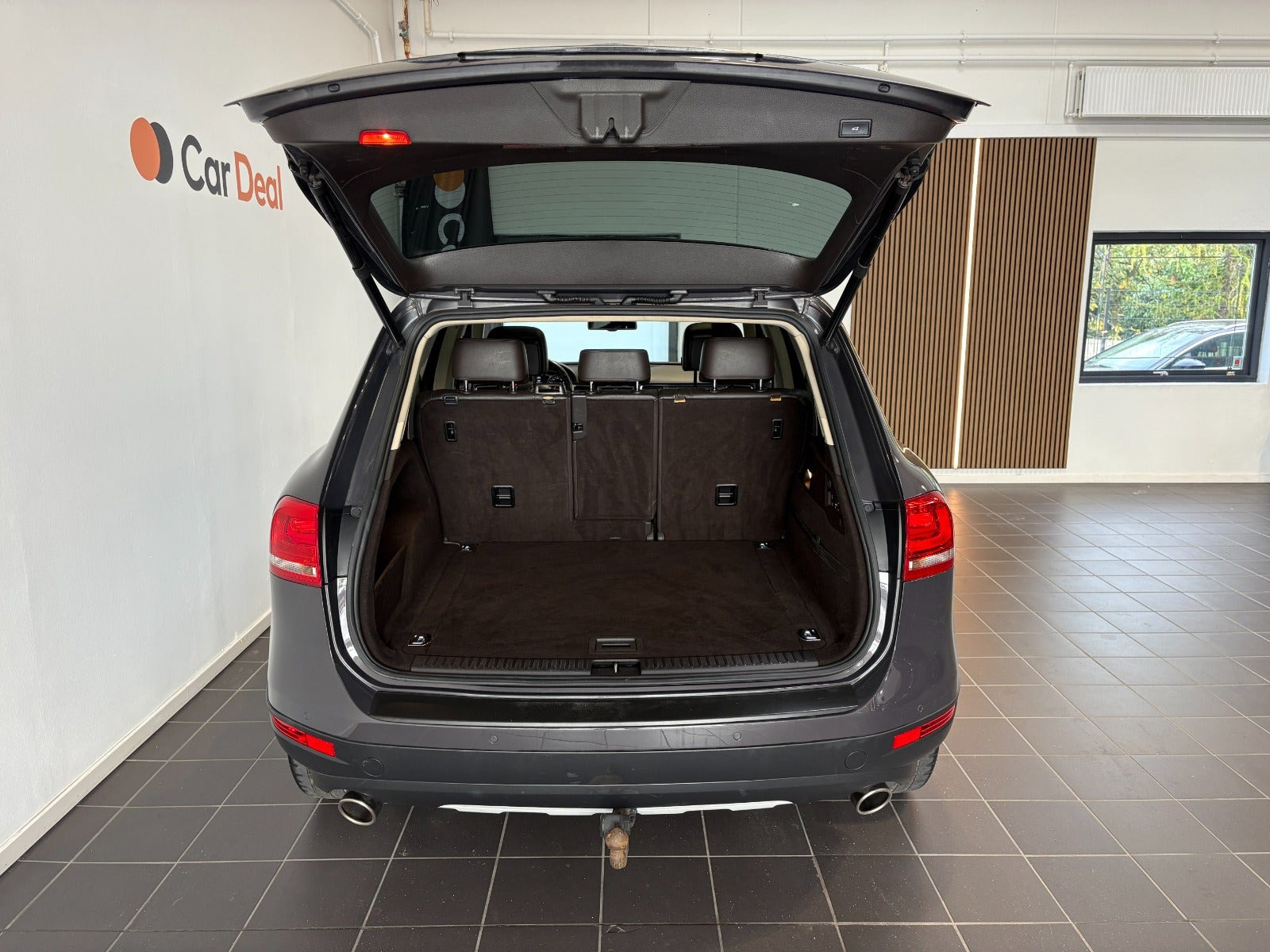 Brun VW Touareg fra 2012