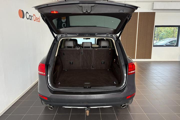 Brun VW Touareg fra 2012