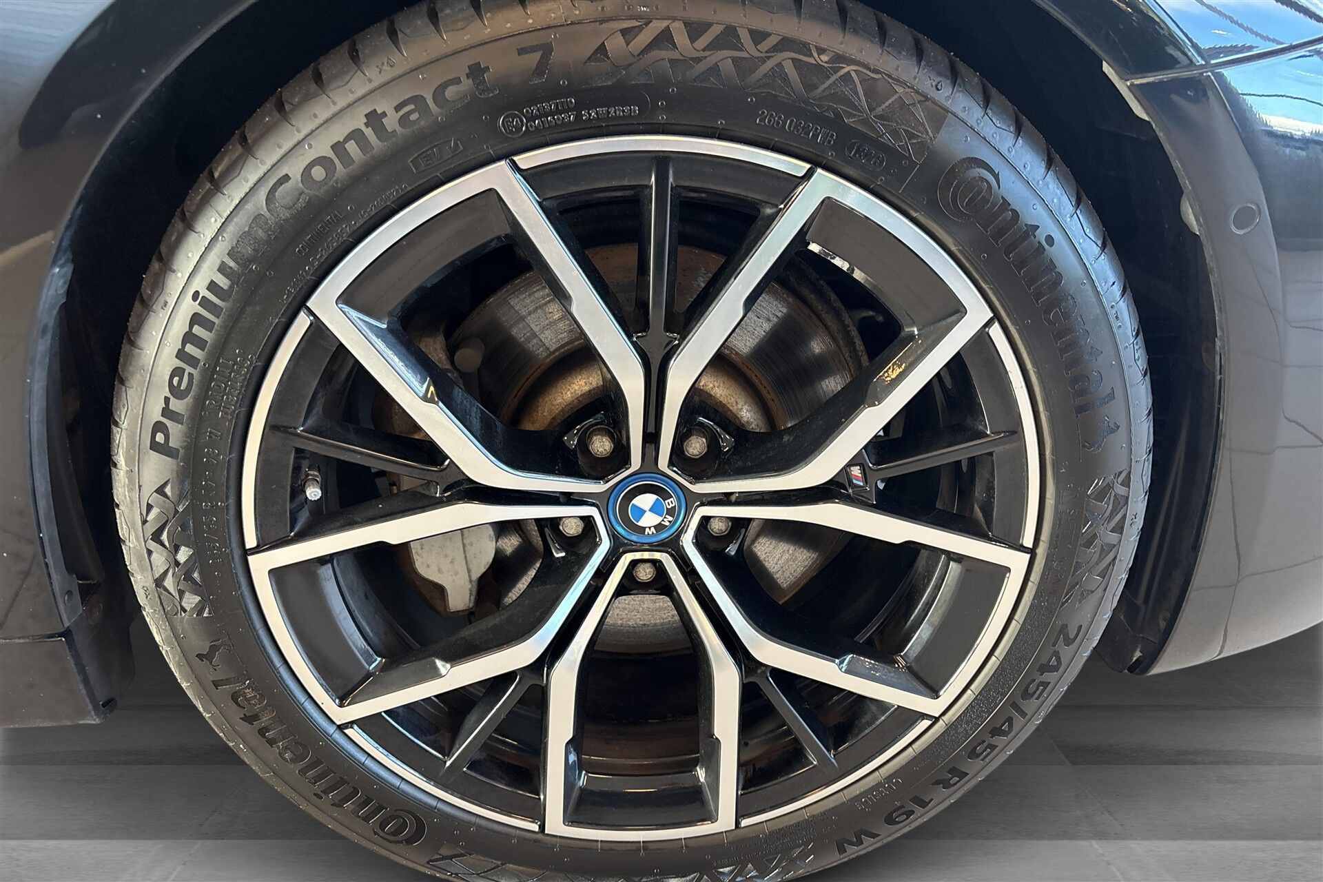 Sort BMW 530e fra 2021