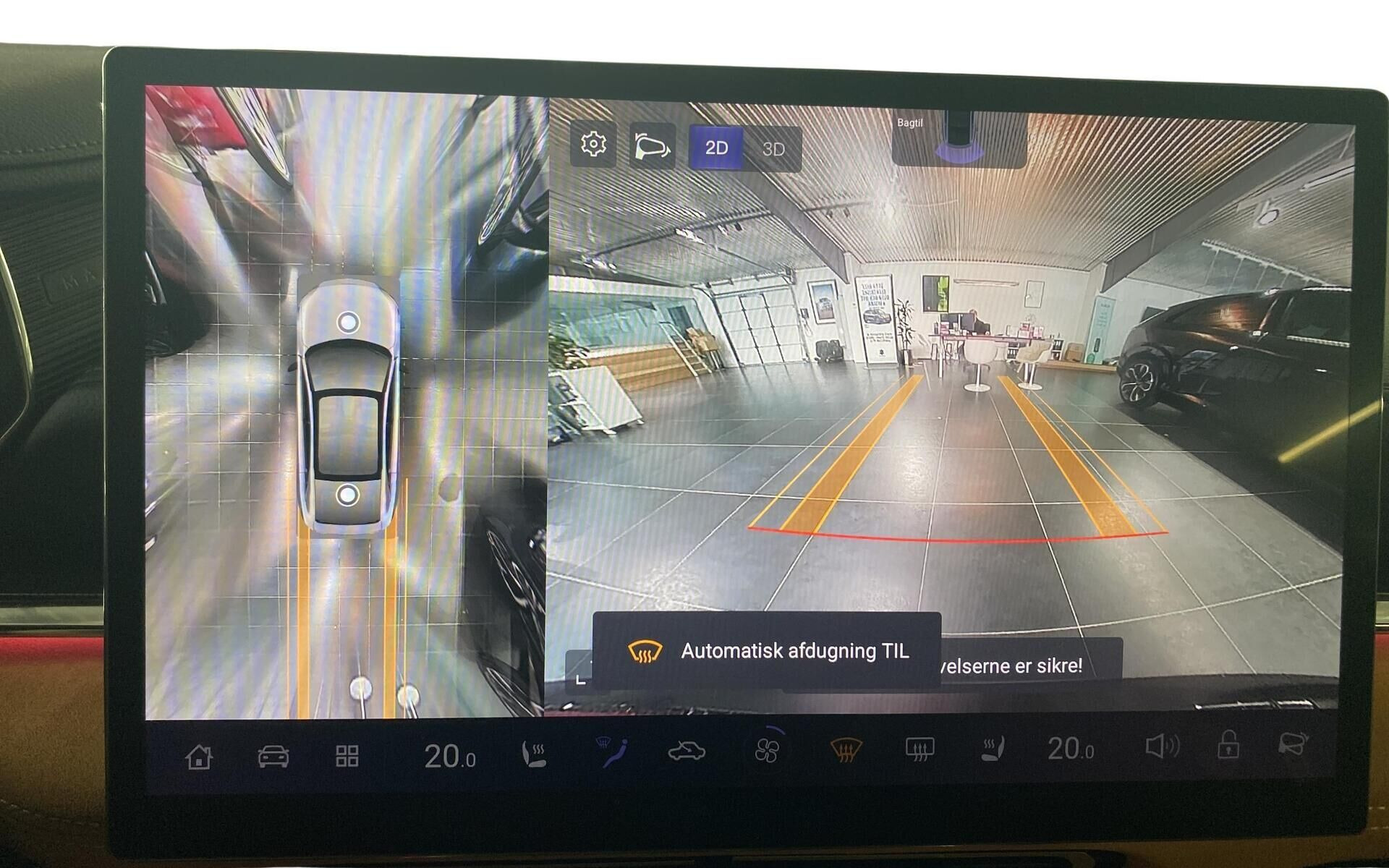 Rød Mazda 6e fra 2026