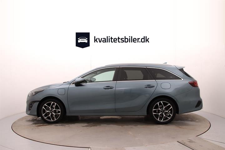 Grå Kia Ceed fra 2023