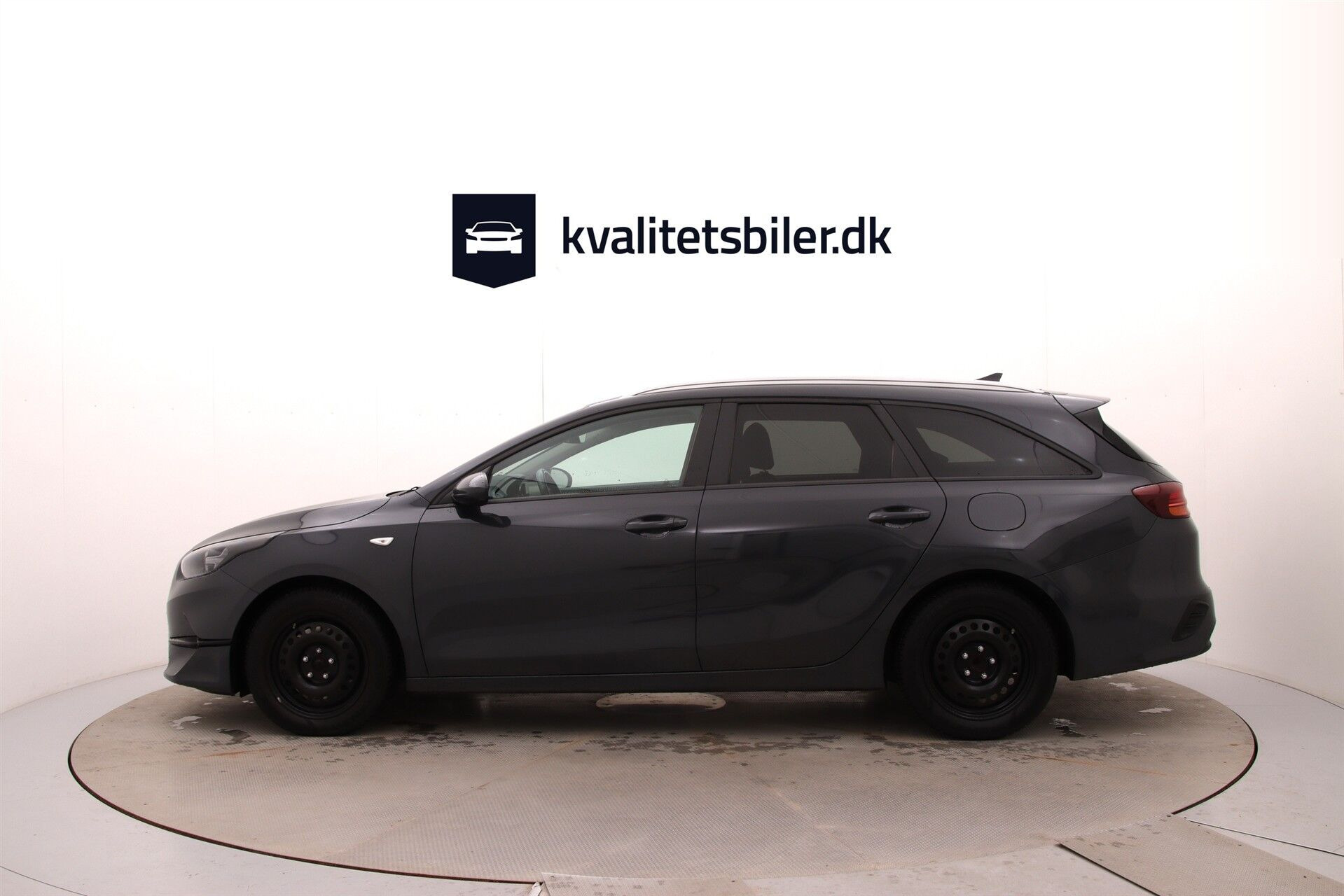 Grå Kia Ceed fra 2023