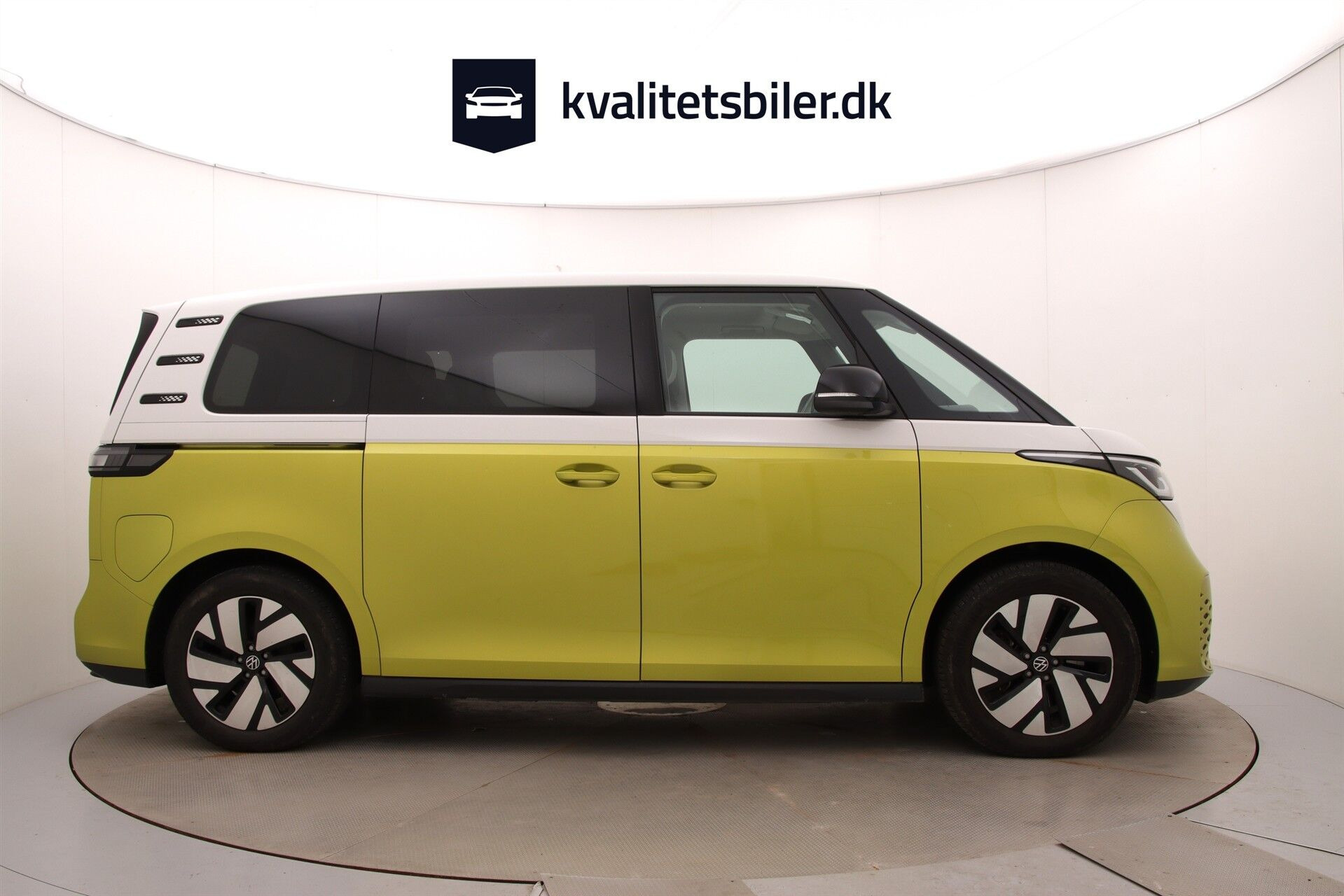 Gul VW ID.Buzz fra 2024