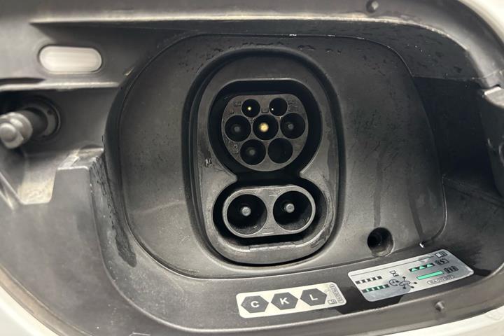Hvid VW ID.4 fra 2022
