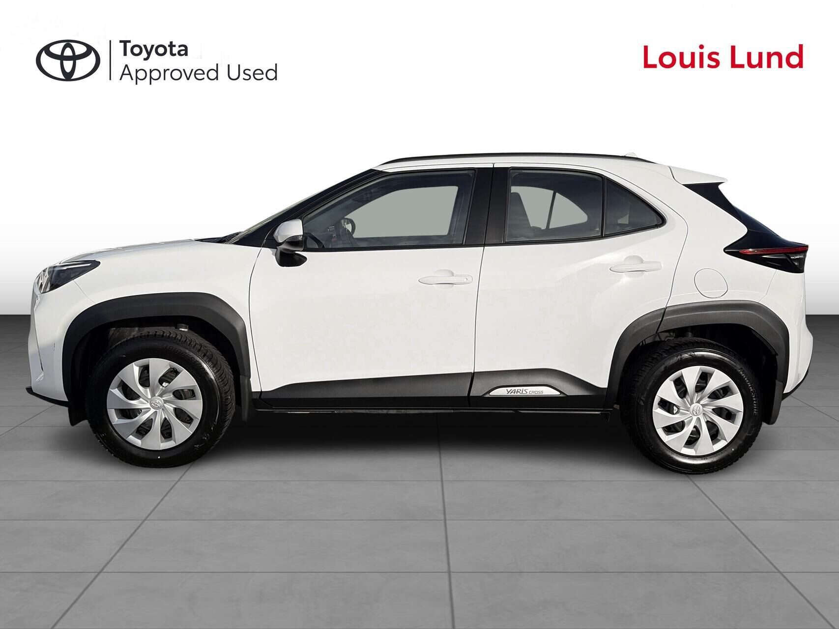 Hvid Toyota Yaris Cross fra 2023