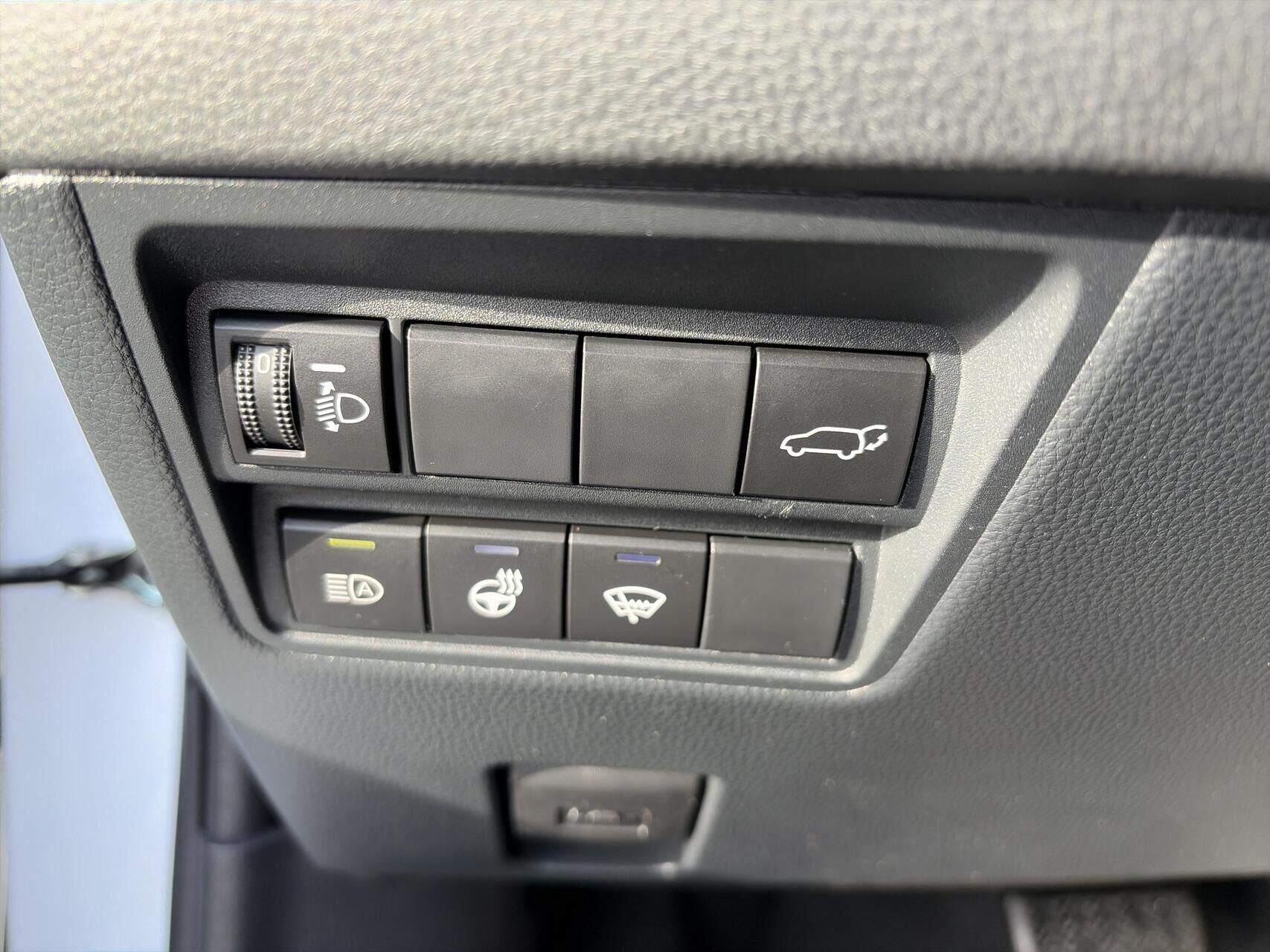 Hvid Toyota Yaris Cross fra 2023