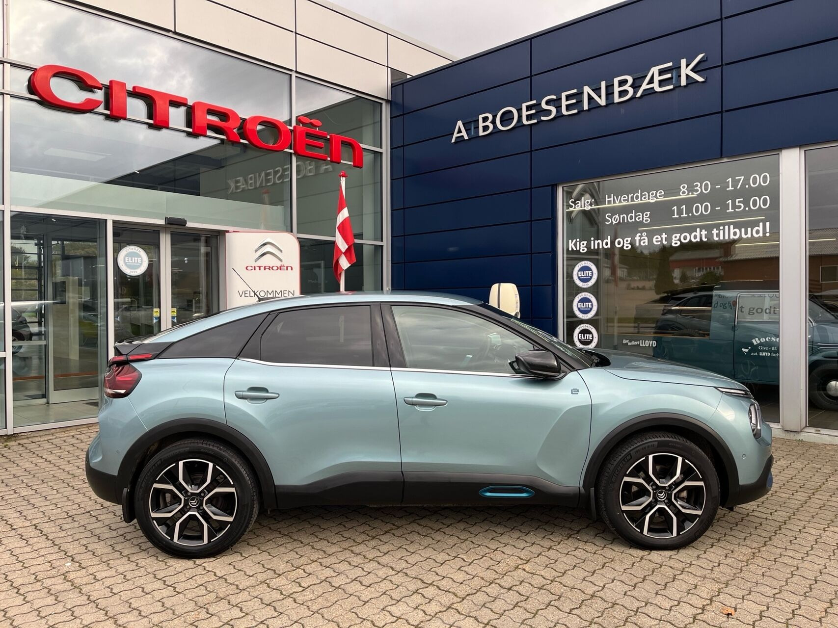 Blå Citroën ë-C4 fra 2021