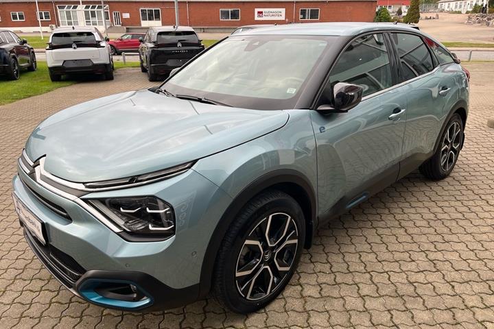 Blå Citroën ë-C4 fra 2021