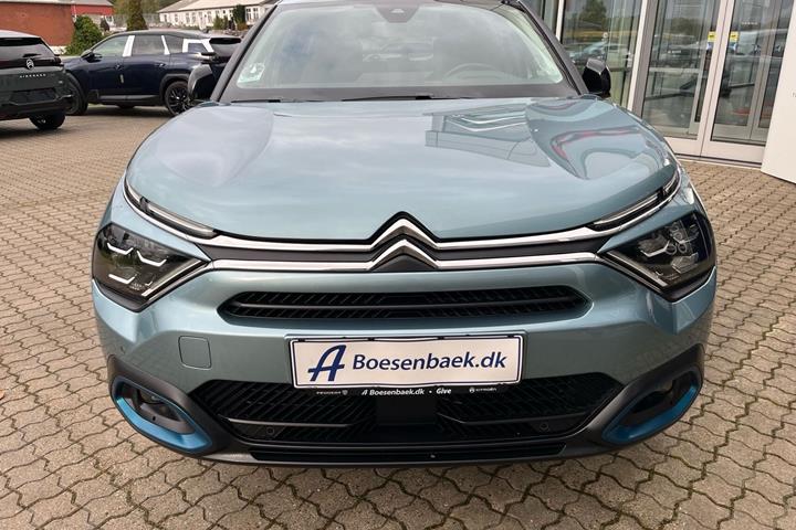 Blå Citroën ë-C4 fra 2021