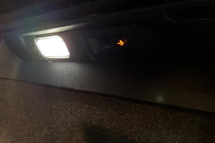 Grå VW ID.4 fra 2022