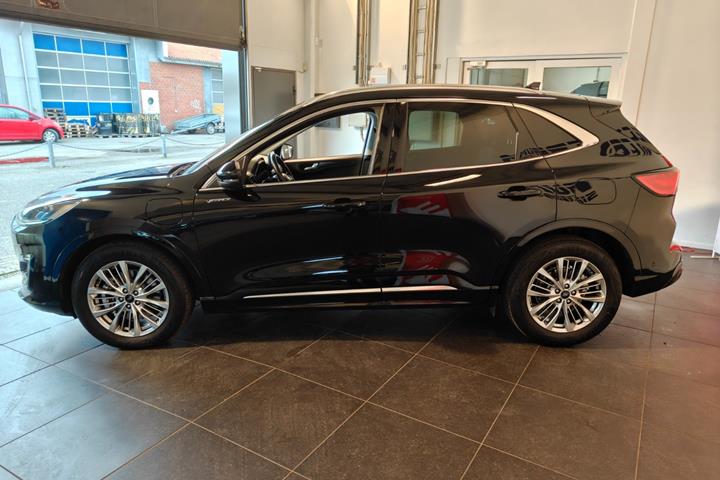 Sort Ford Kuga fra 2020