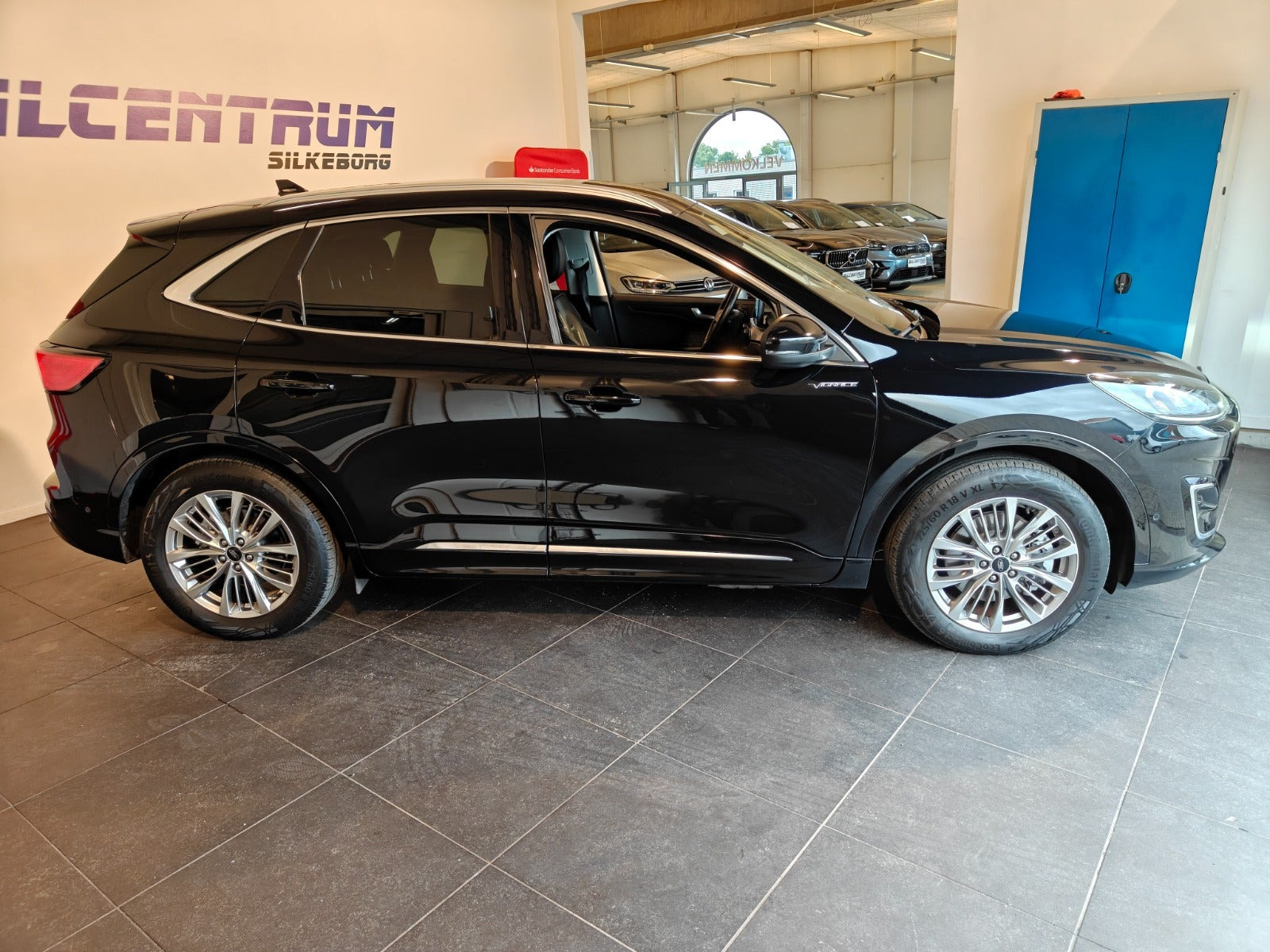 Sort Ford Kuga fra 2020