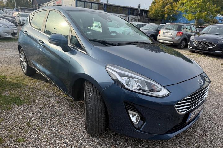 Grå Ford Fiesta fra 2019